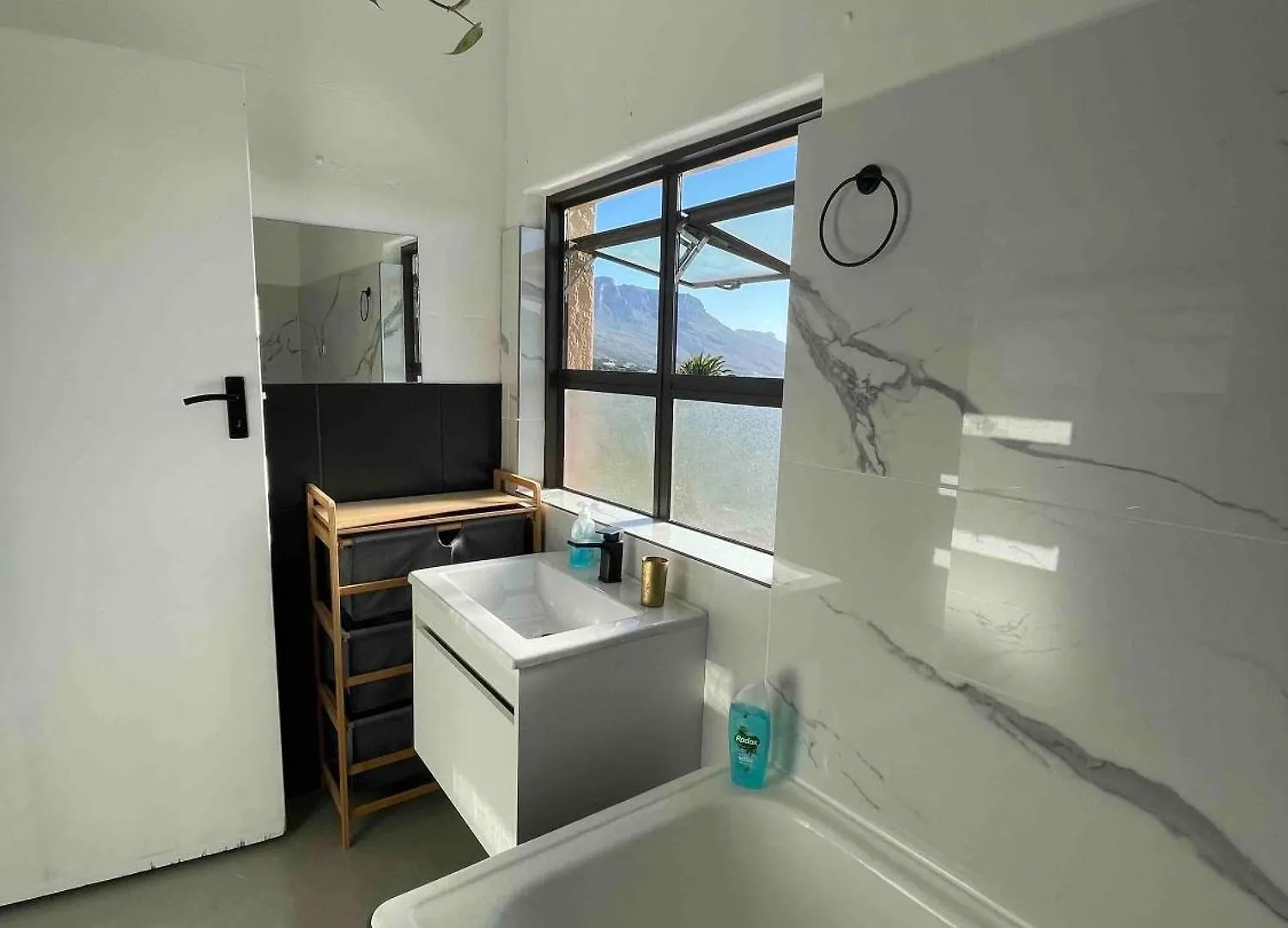 Lux Sea View Apartment Camps Bay ケープタウン 南アフリカ